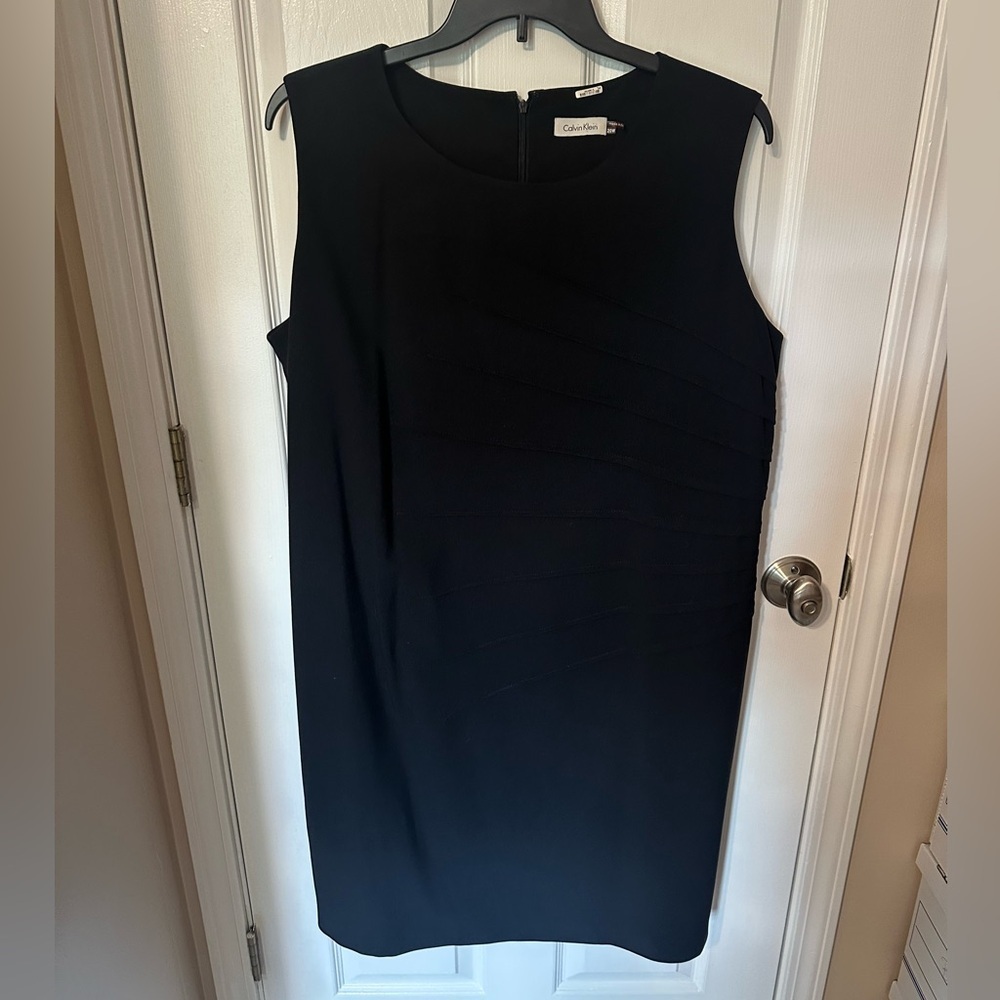 Calvin Klein Classic Black Sleeveless Midi Dress